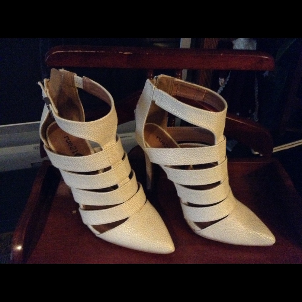 Rue 21 stylish High Heels Off white Color